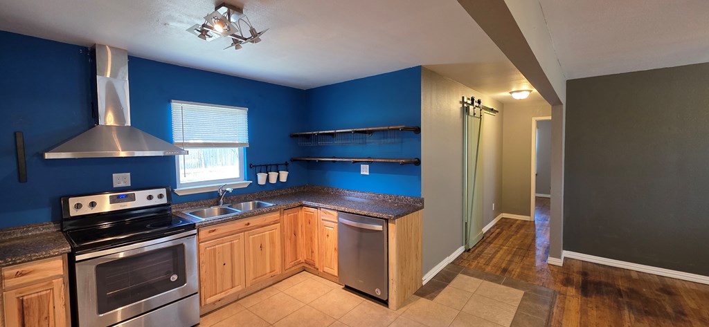 207 Maddox St Property Photo 12