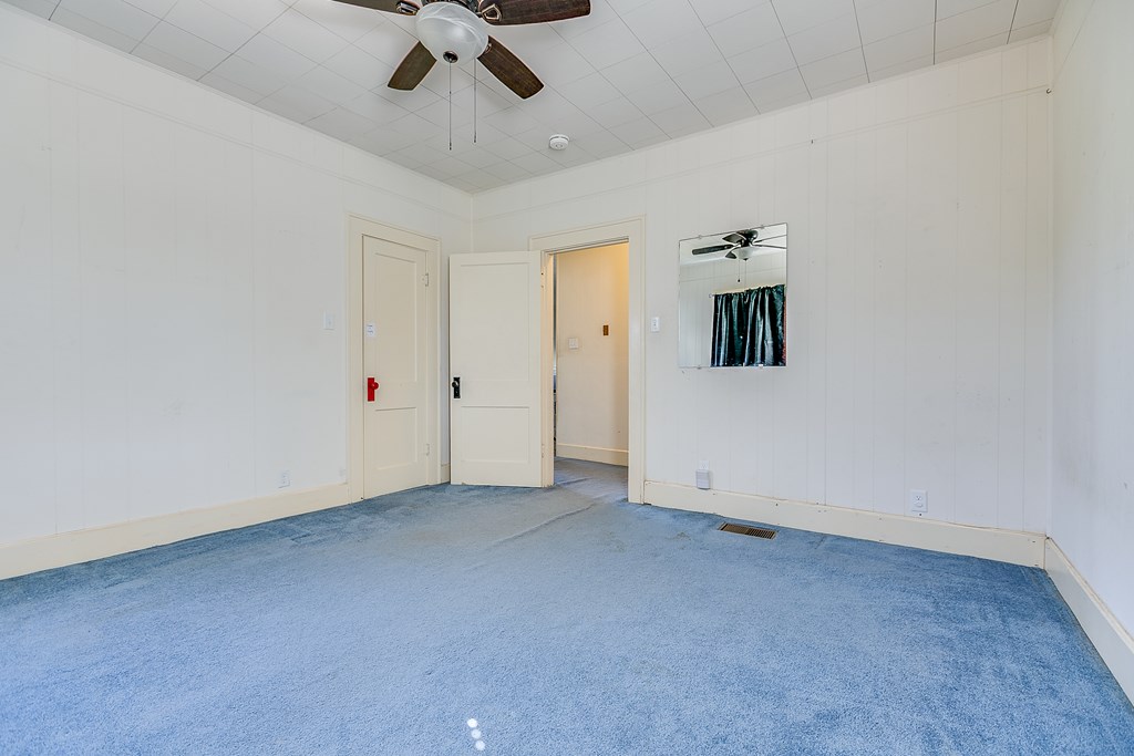 5 N Monroe St Property Photo 37