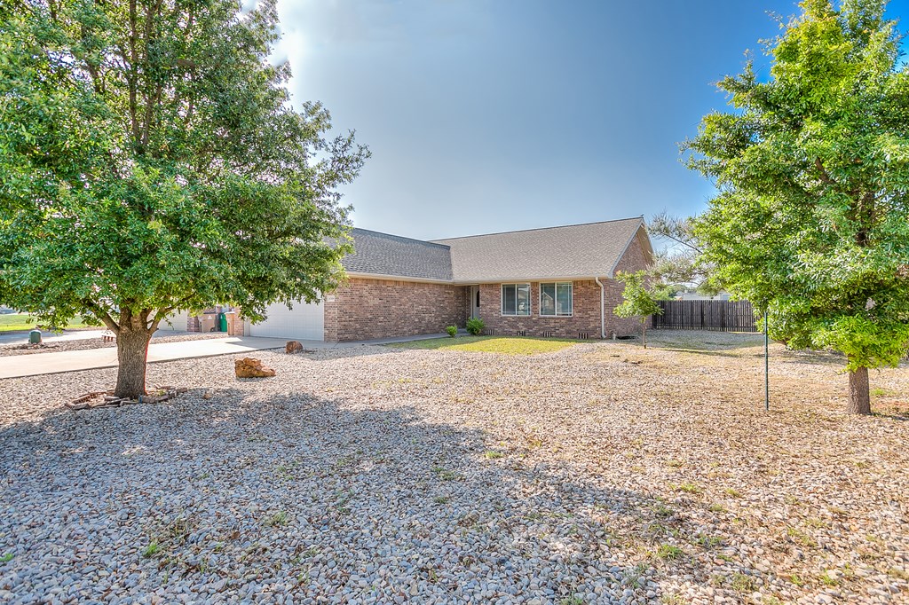 4506 Oak Grove Blvd Property Photo 2