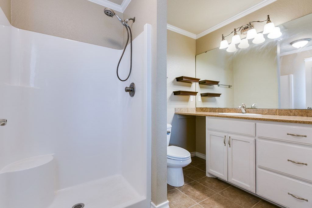 4506 Oak Grove Blvd Property Photo 9