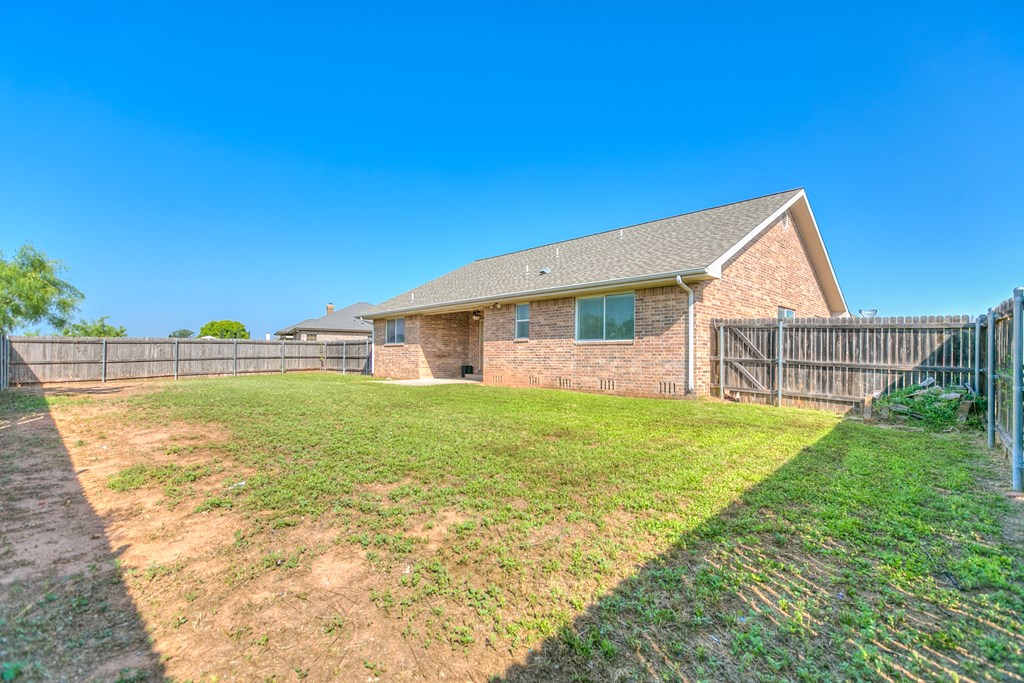 4506 Oak Grove Blvd Property Photo 16