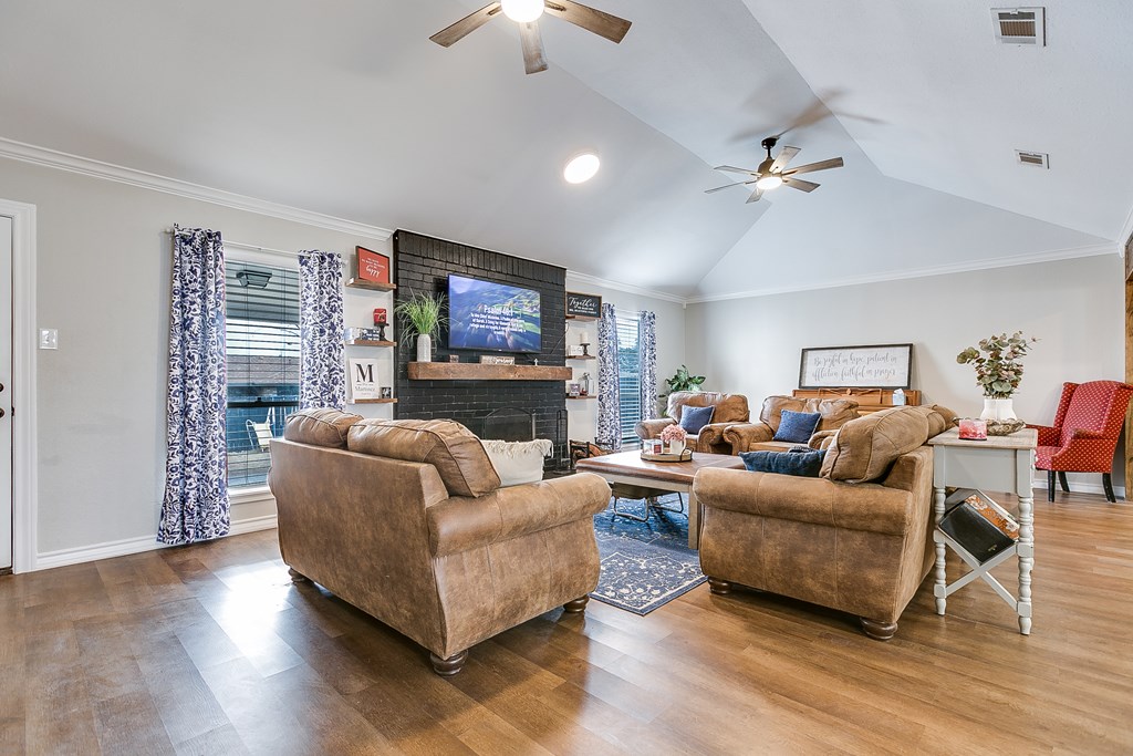 3218 Briargrove Lane Property Photo 11