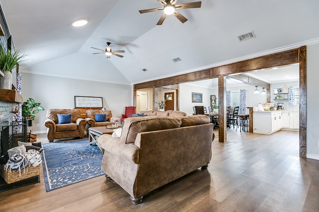 3218 Briargrove Lane Property Photo 12