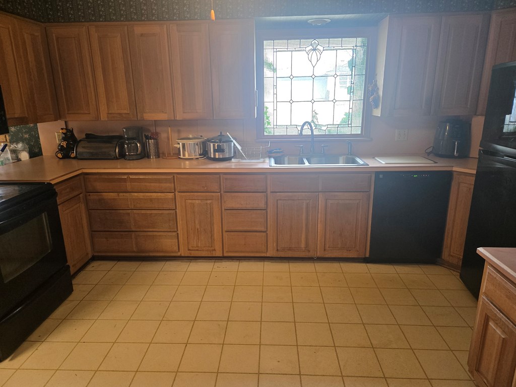2501 Oxford Ave Property Photo 12