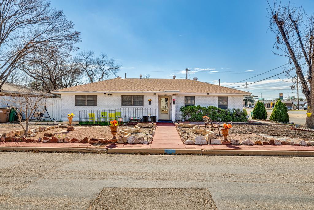Clar Mor Heights Real Estate Listings Main Image