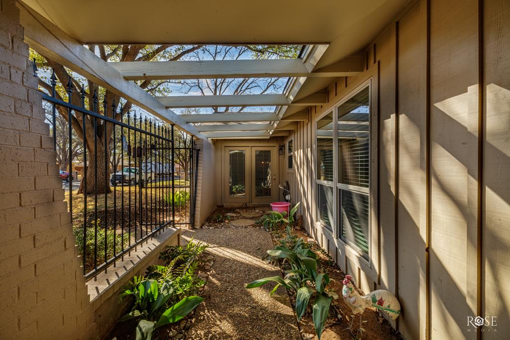 3110 Alta Vista Lane Property Photo 27