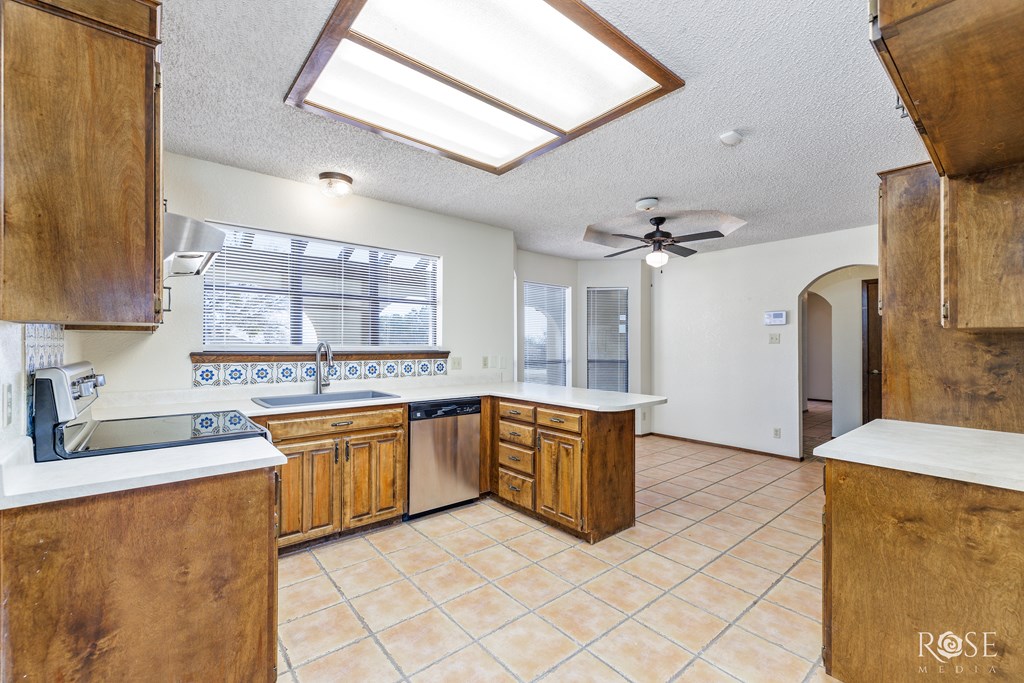 129 Edinburgh Rd Property Photo 16