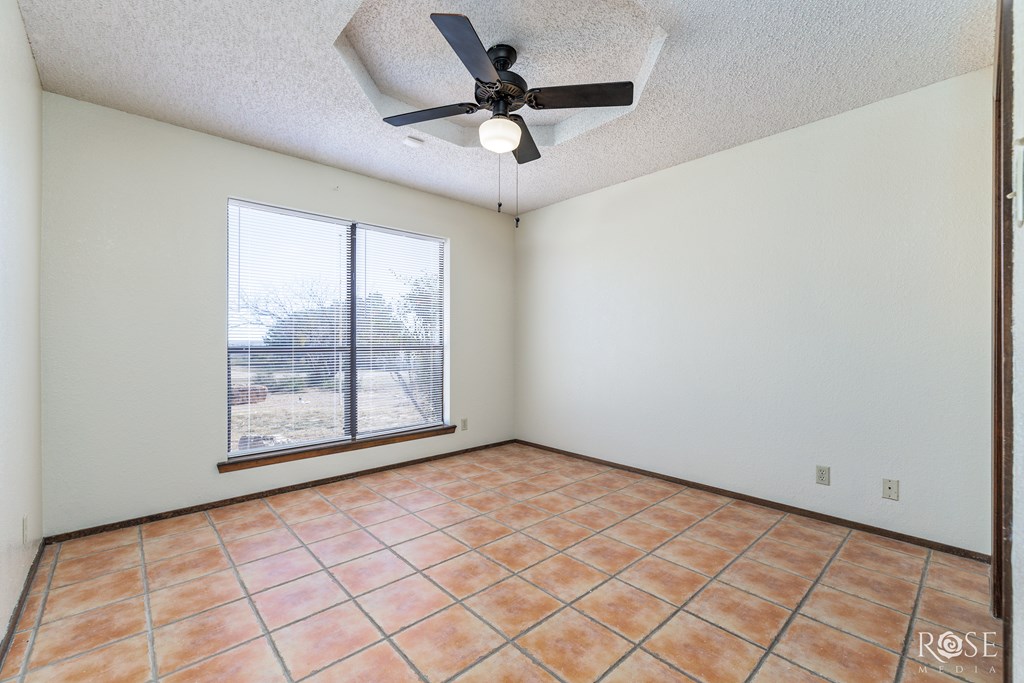 129 Edinburgh Rd Property Photo 27