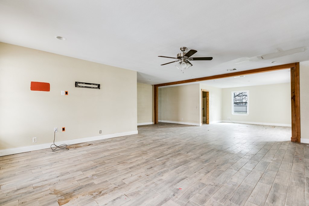 1553 Shahan Rd Property Photo 8