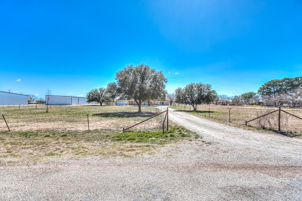 1553 Shahan Rd Property Photo 22