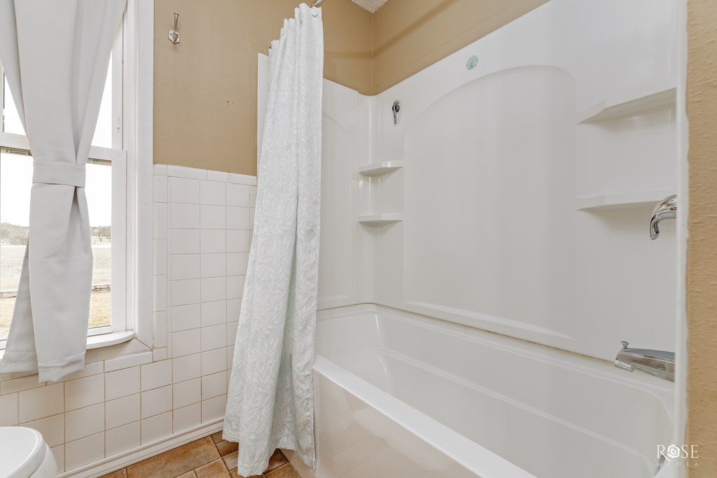 433 Private Rd 2205 Property Photo 22