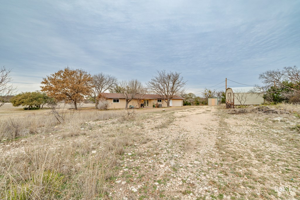 433 Private Rd 2205 Property Photo 32