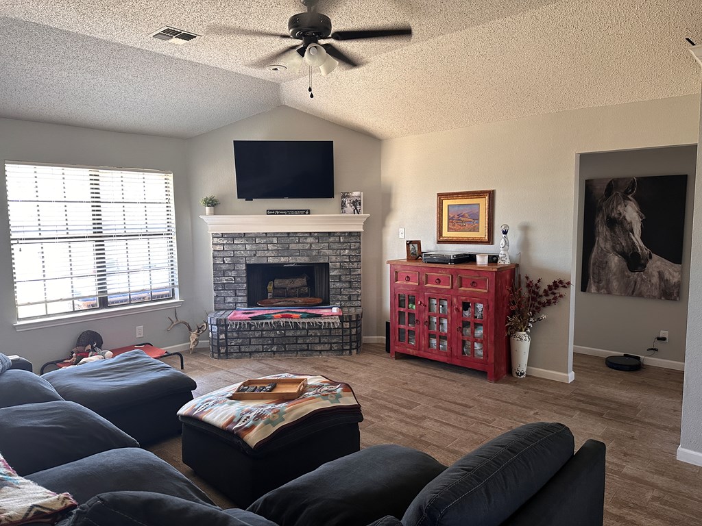3217 Walnut Hill Dr Property Photo 7