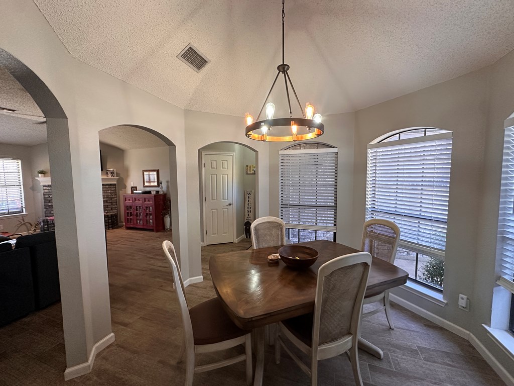 3217 Walnut Hill Dr Property Photo 9