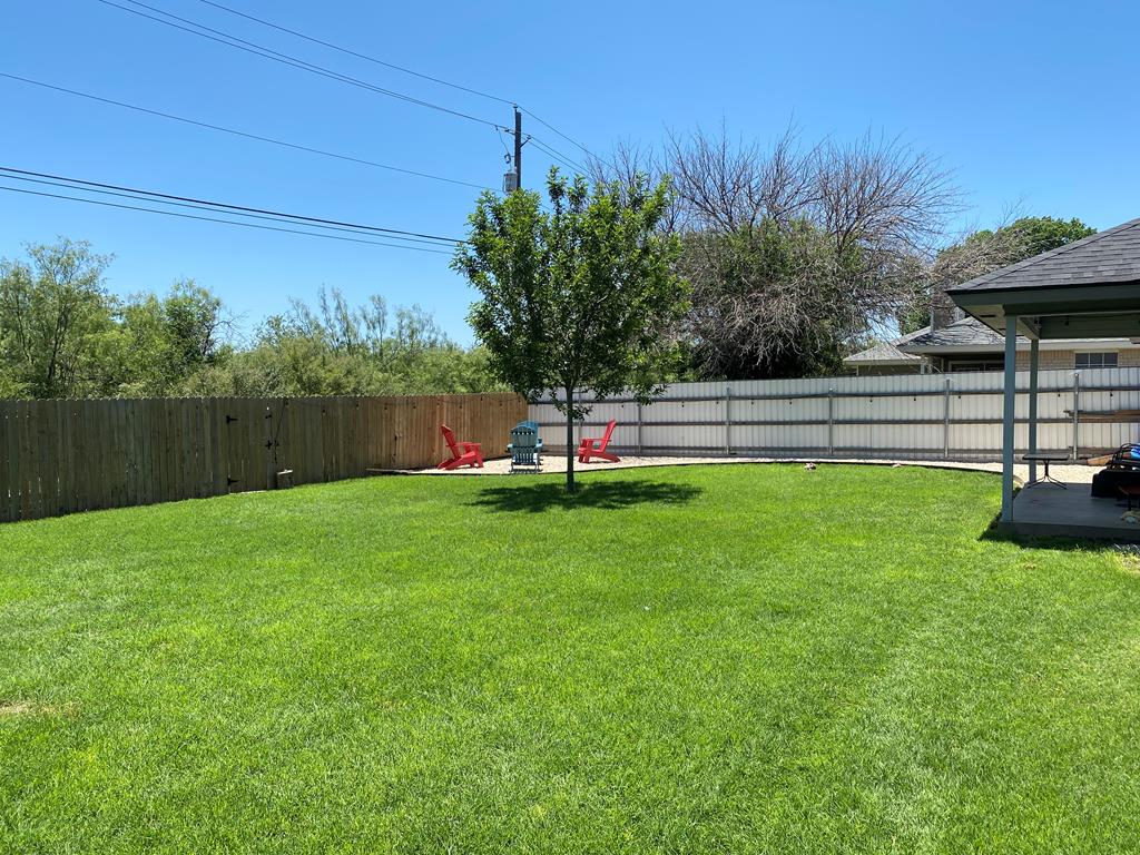 3217 Walnut Hill Dr Property Photo 24