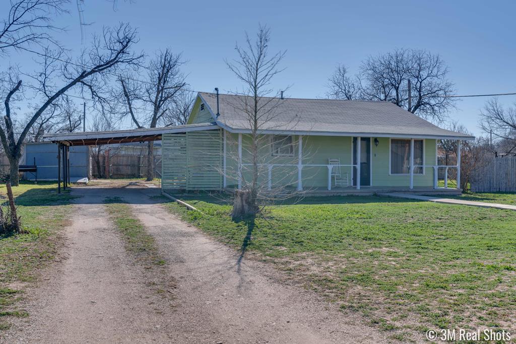 1403 Coke St Property Photo 3