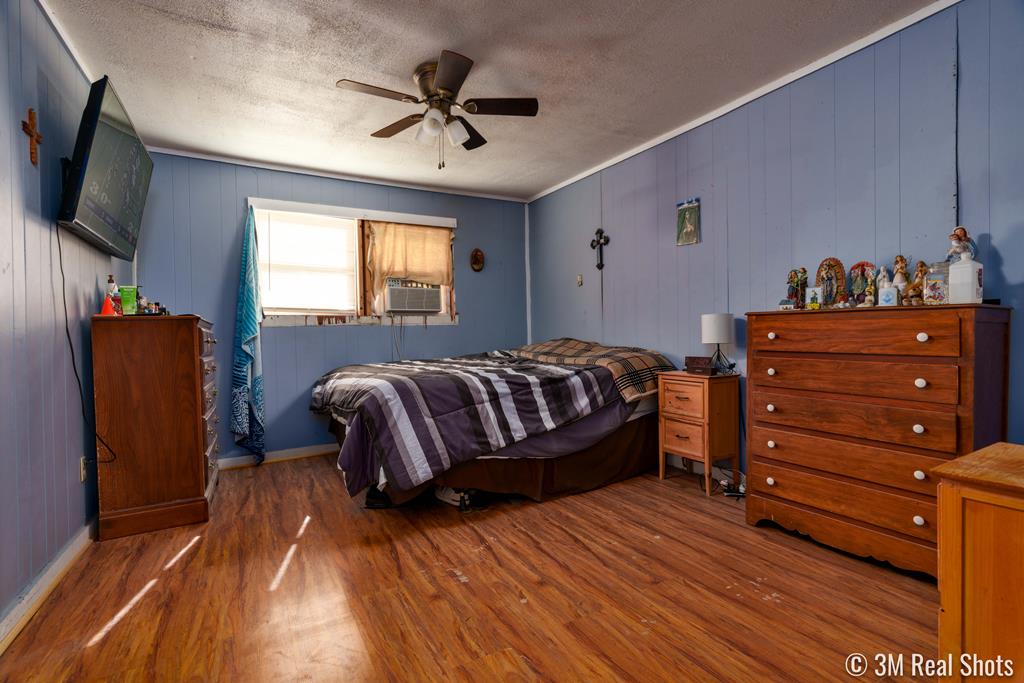 1403 Coke St Property Photo 13