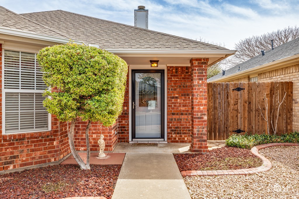 5106 Oak Grove Blvd Property Photo 7