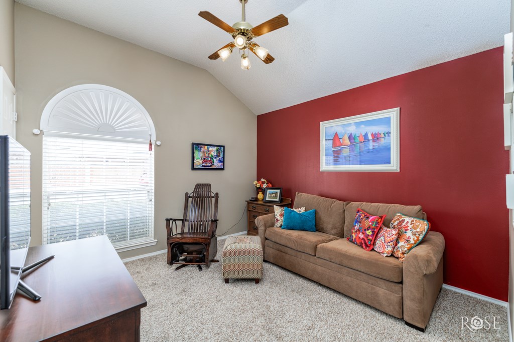 5106 Oak Grove Blvd Property Photo 22