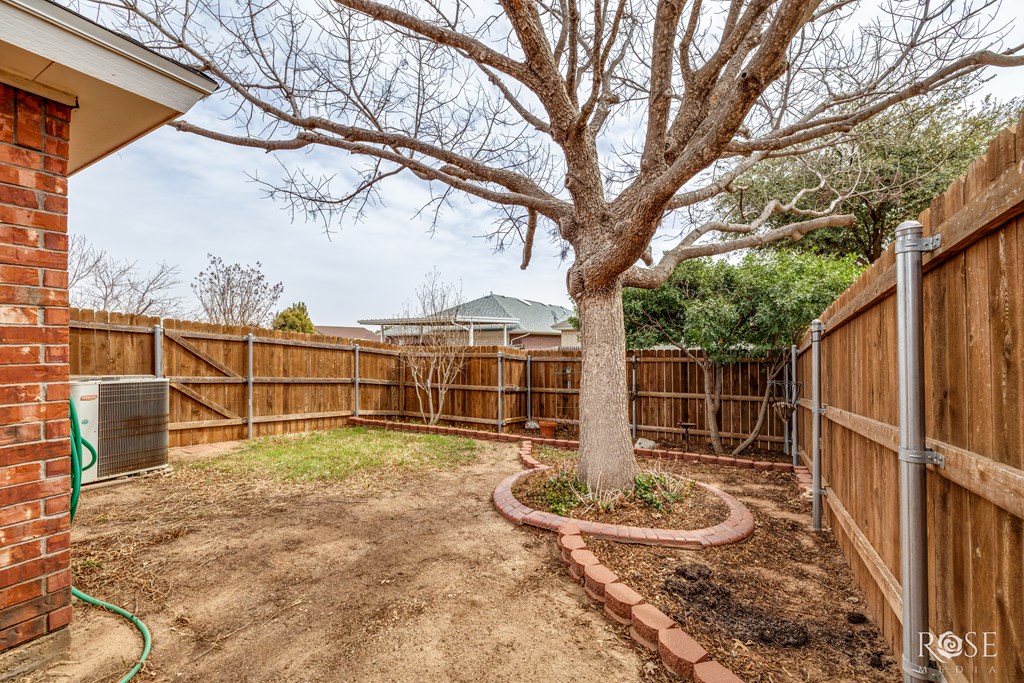 5106 Oak Grove Blvd Property Photo 31