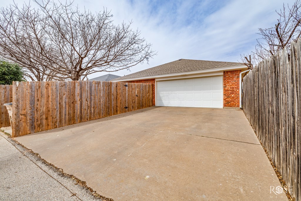 5106 Oak Grove Blvd Property Photo 34