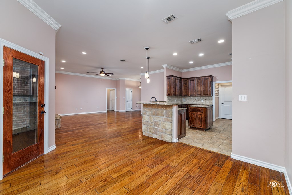 2024 Coyote Bend Property Photo 17