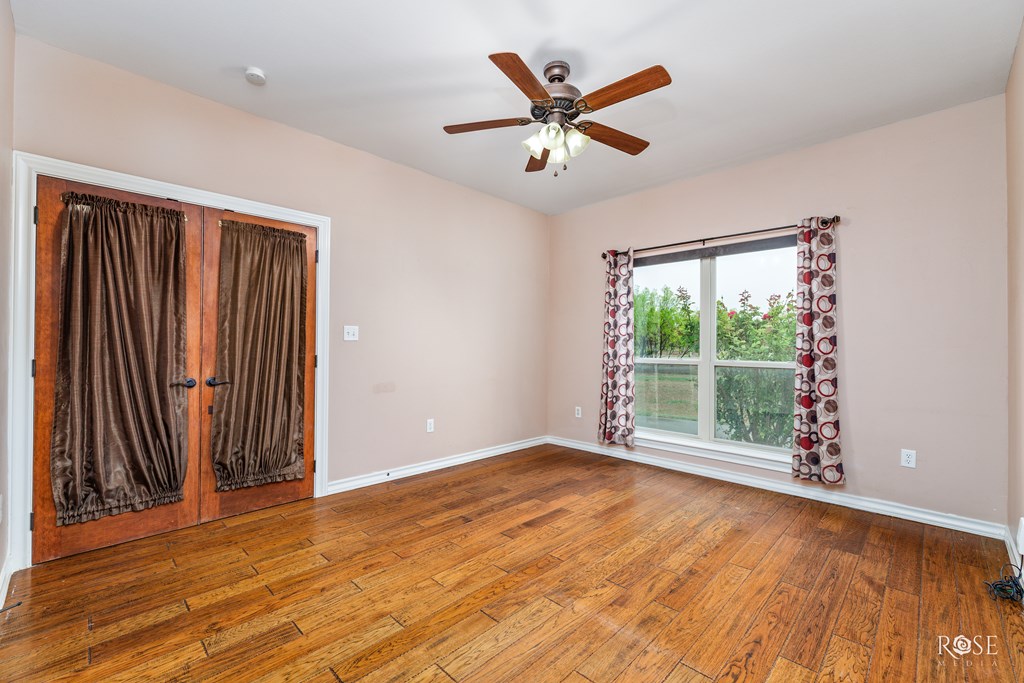 2024 Coyote Bend Property Photo 27