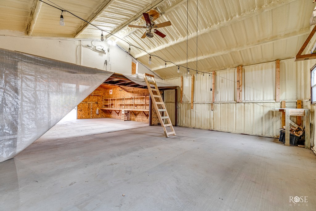 2024 Coyote Bend Property Photo 41
