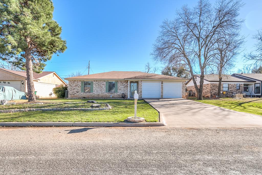 321 Kennedy St Property Photo