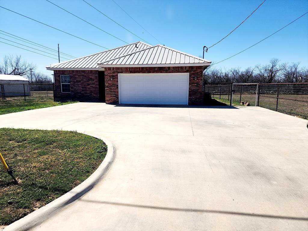 3729 Sprague St Property Photo 1