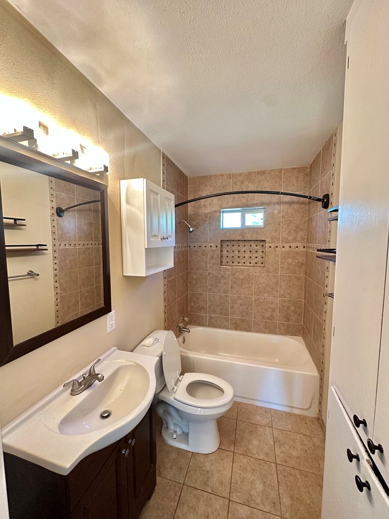 620 E Ave C Property Photo 10