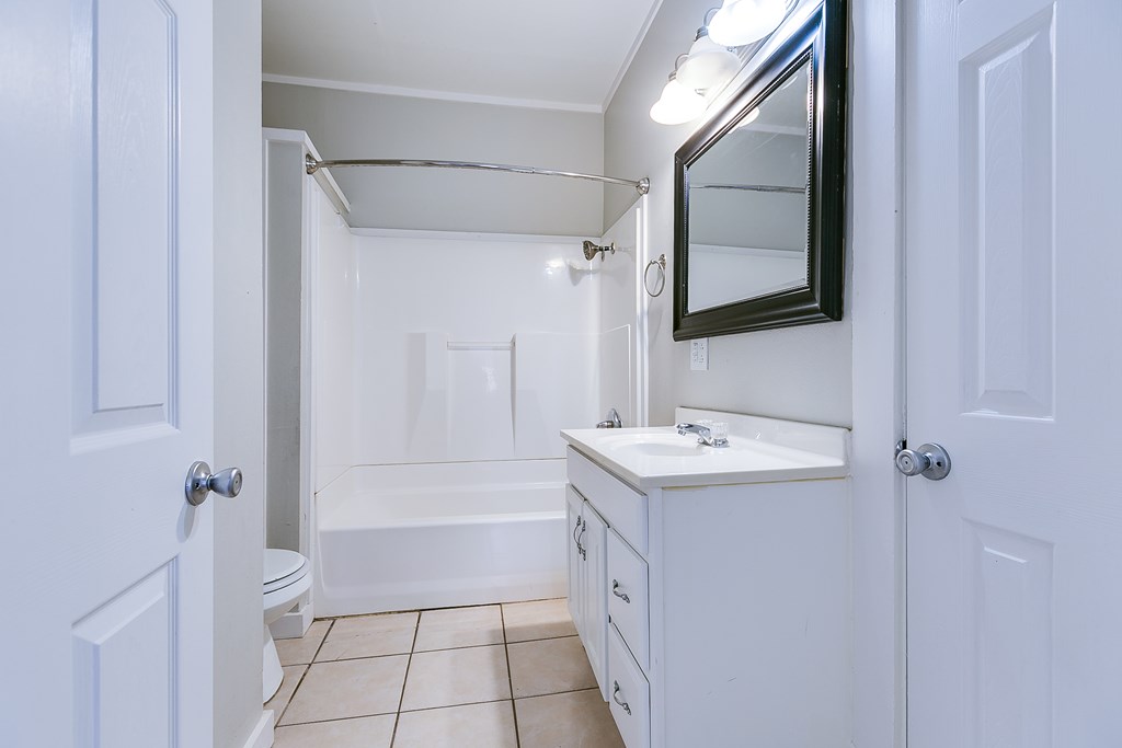 17 N Madison St Property Photo 15