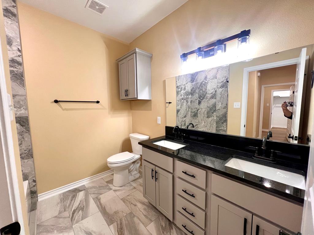 1507 Mayse St Property Photo 15