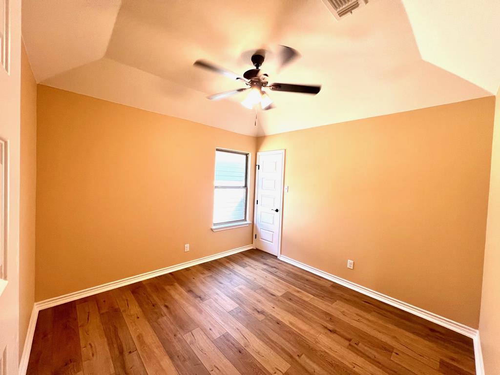 1507 Mayse St Property Photo 17
