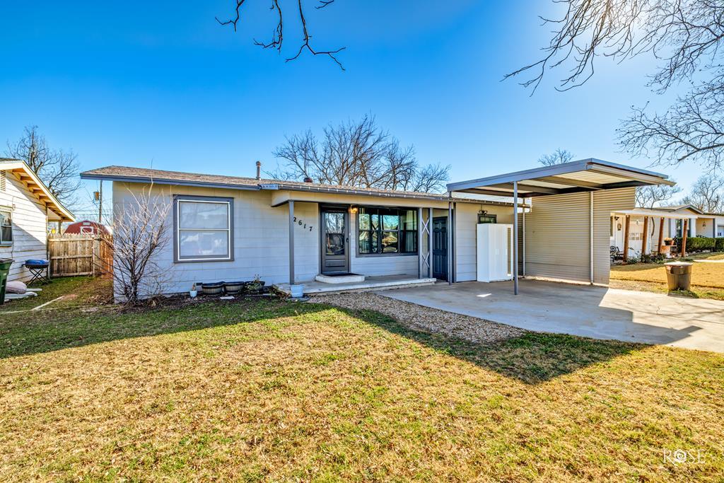 2617 San Antonio St Property Photo 3