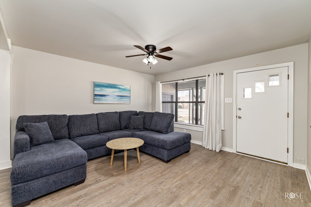 2617 San Antonio St Property Photo 4