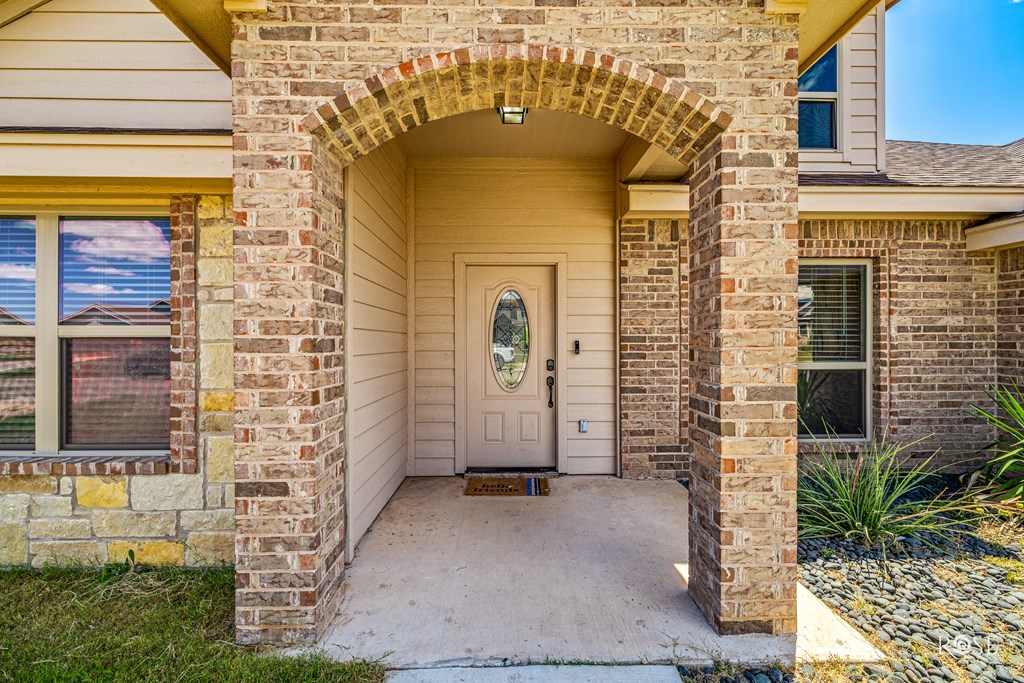 8451 Lynx Lane Property Photo 8