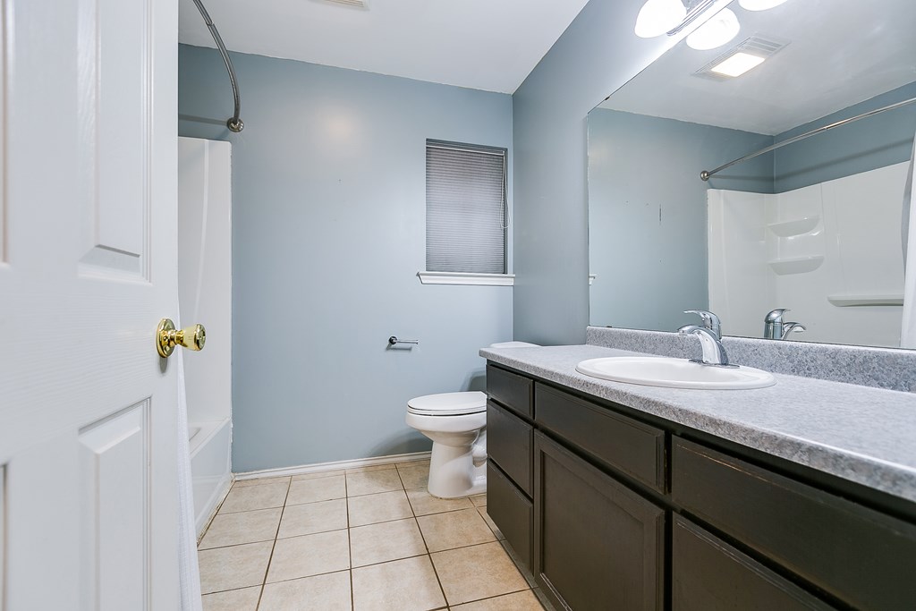 5210 Oak Grove Blvd Property Photo 19
