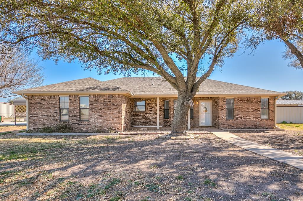 1041 Crickett Lane Property Photo