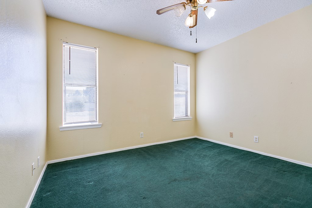 1041 Crickett Lane Property Photo 22