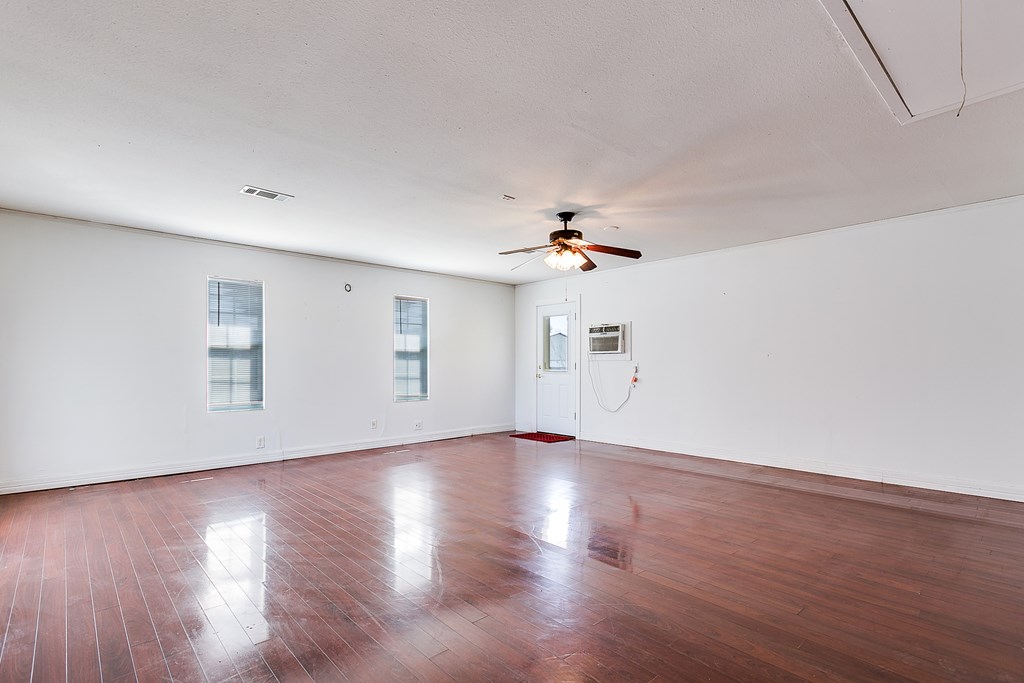 1041 Crickett Lane Property Photo 24