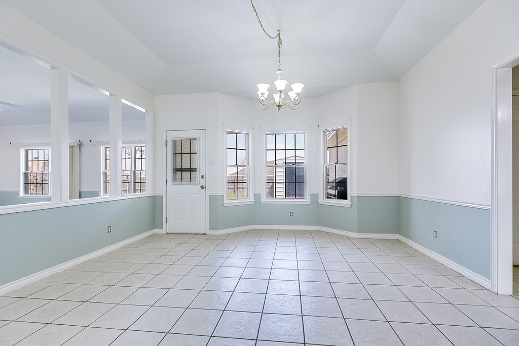 1110 Selman Court Property Photo 11