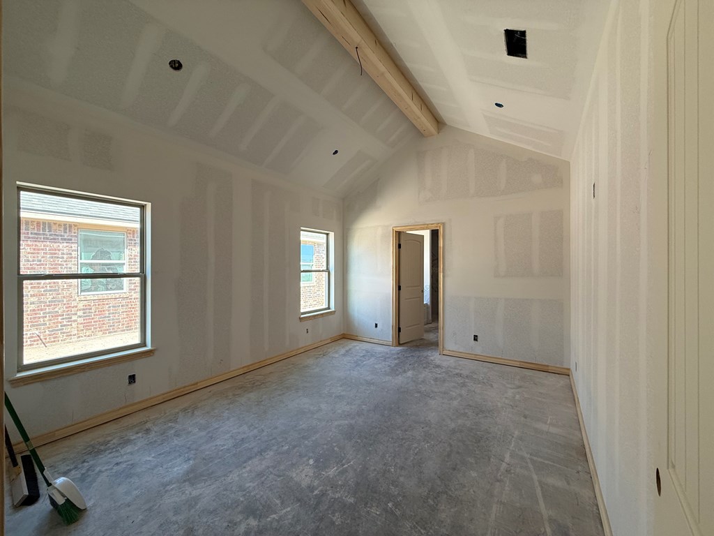 5030 Scarlet Oak Lane Property Photo 4