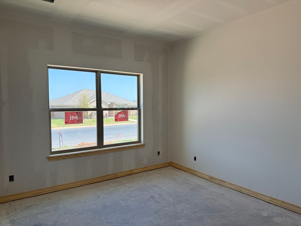 5030 Scarlet Oak Lane Property Photo 9