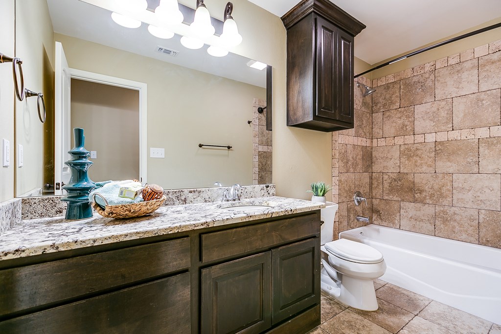 5946 Tarin St Property Photo 22