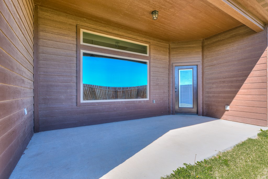 5946 Tarin St Property Photo 28