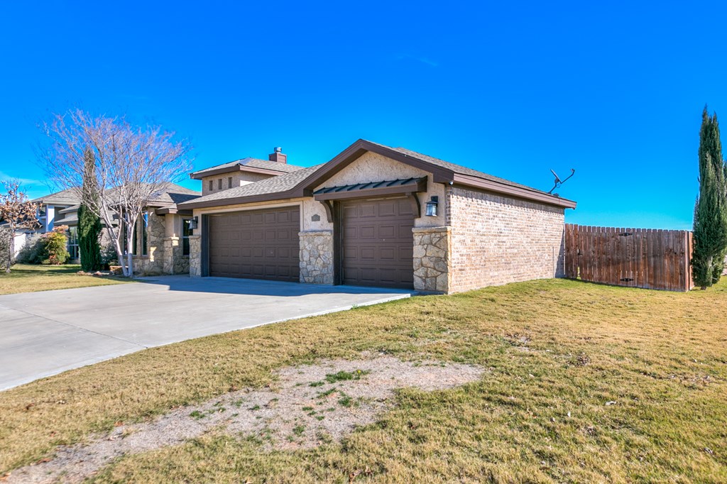 5946 Tarin St Property Photo 32