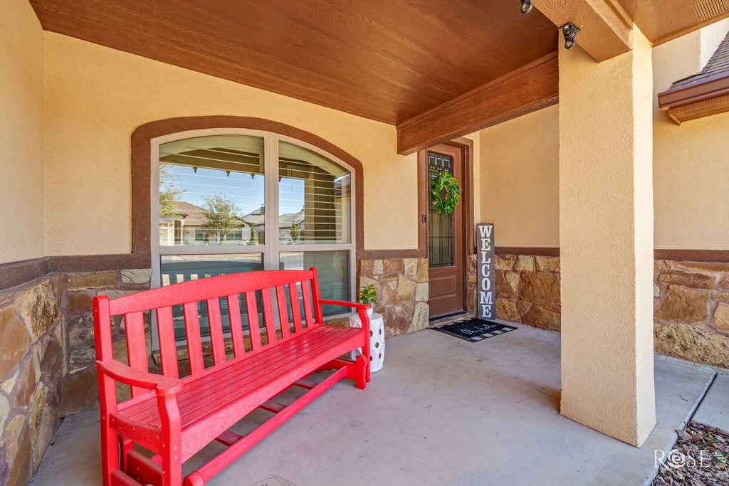5922 Tarin St Property Photo 3