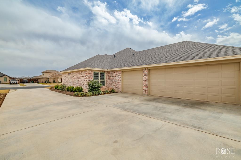 4709 Karsten Creek Property Photo 5