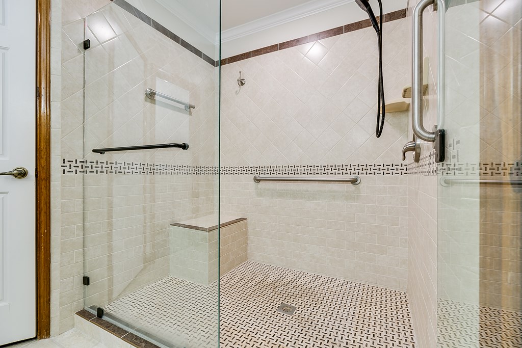 31 Loch Lomond Rd Property Photo 27